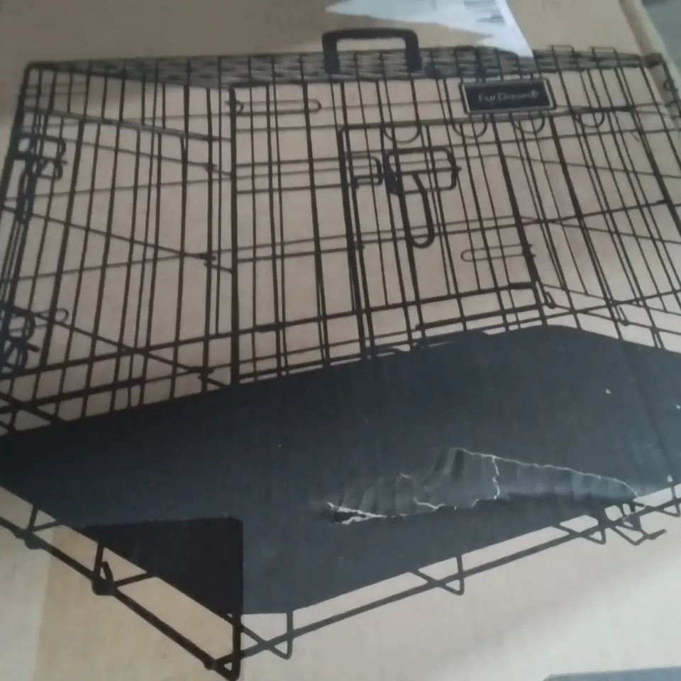 BOXED FURDREAMS 30" FOLDING METAL DOG CAGE
