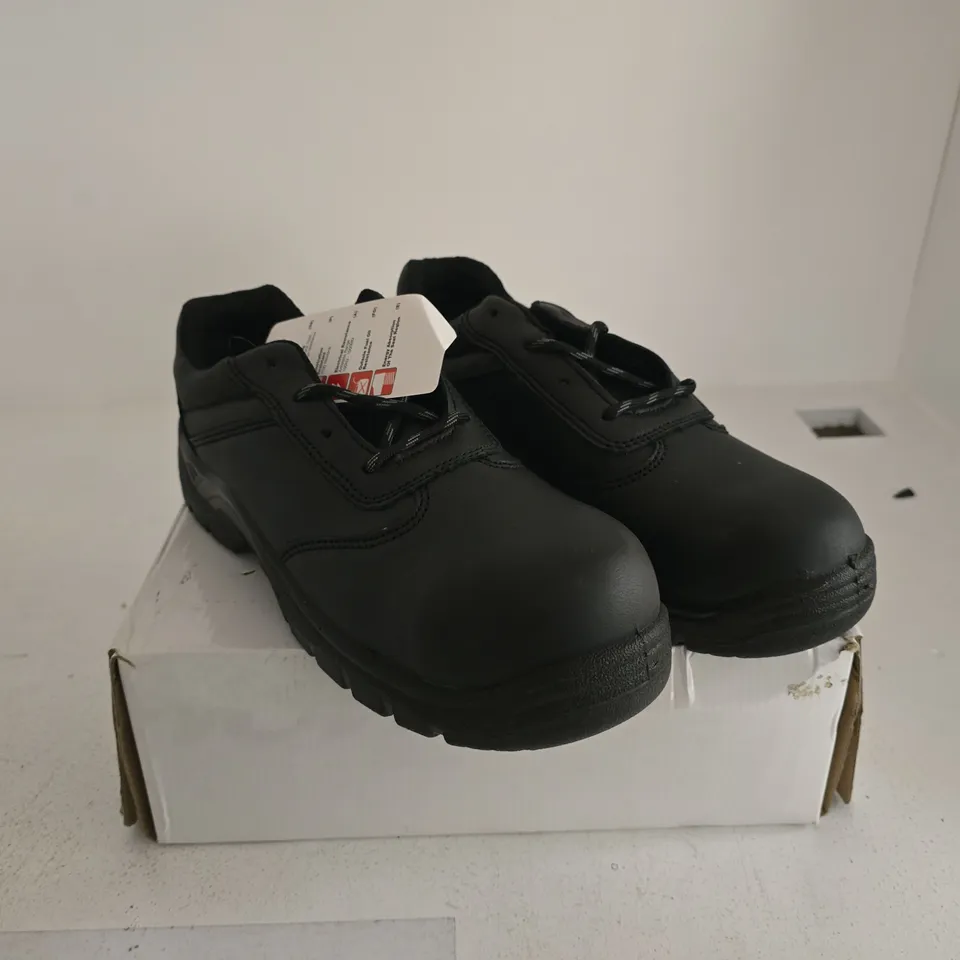 COMPOSITE LACE UP SHOE STEEL TOP CAP UK 8 BOXED
