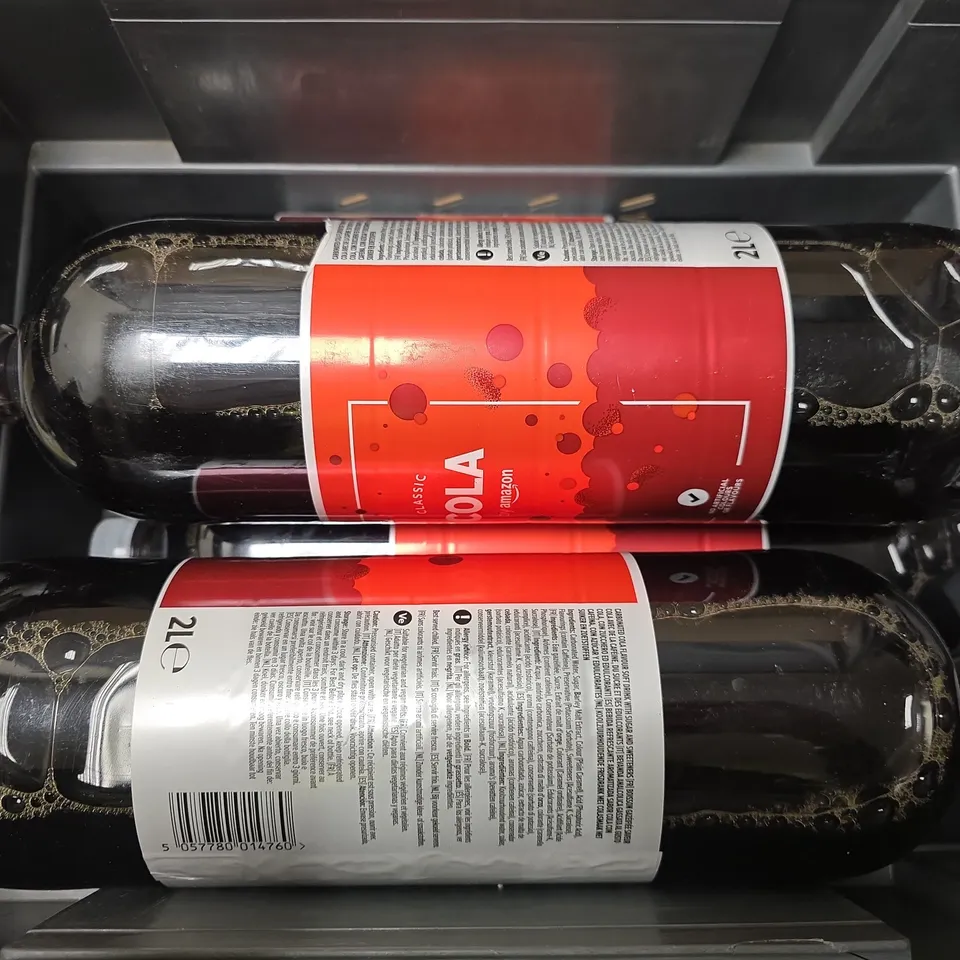 4 CLASSIC COLA BOTTLES (2L)