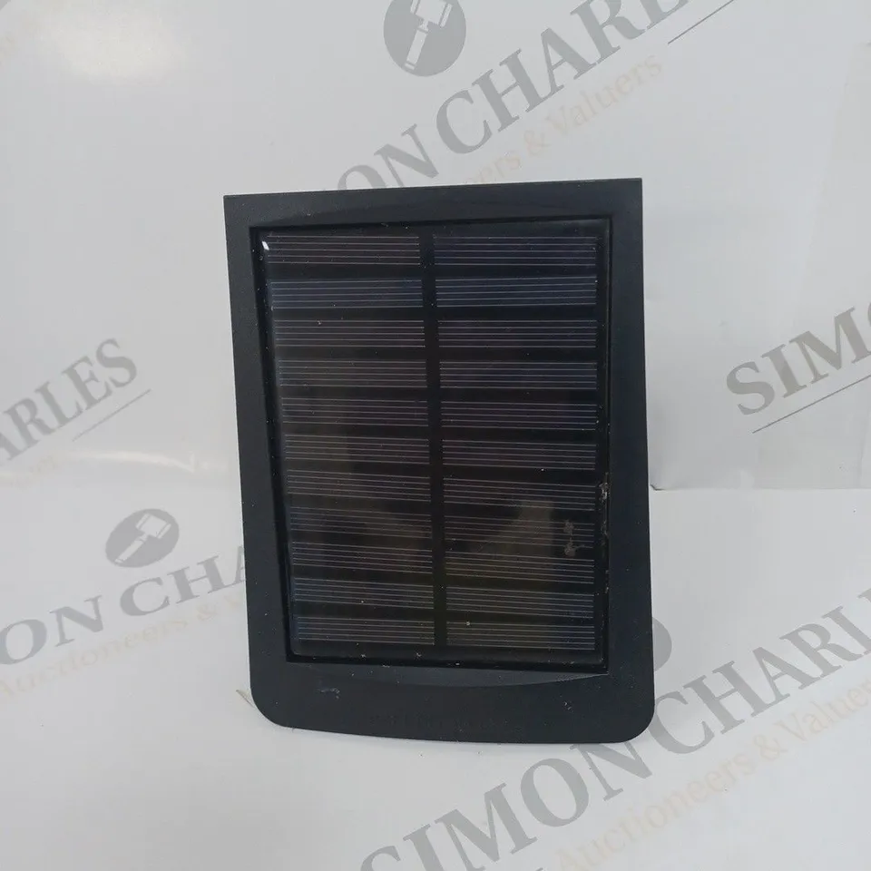 BOXED 3 BIONIC COLOR BURST SOLAR POWERED LIGHTS