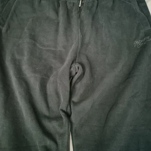 SYNDICATE ORIGINAL JOGGERS IN BLACK SIZE 4XL