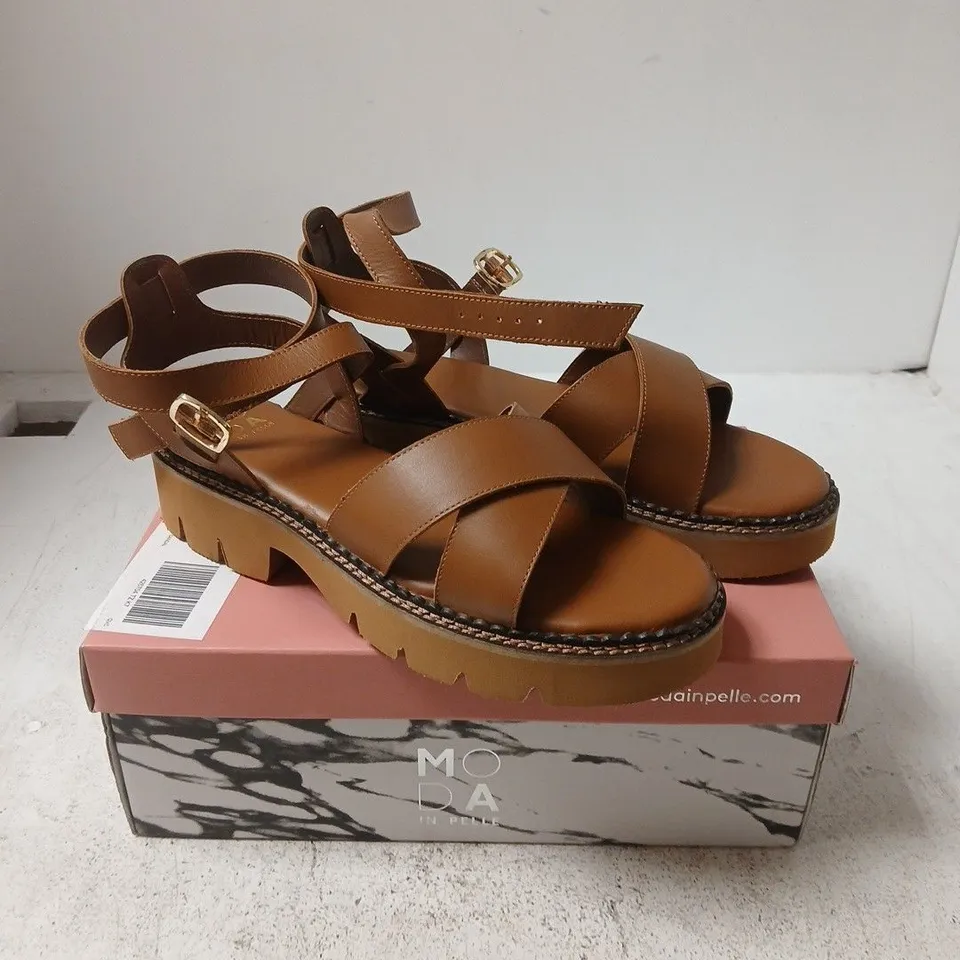 MODA IN PELLE JETTA TAN LEATHER CROSSOVER STRAP SANDAL – UK 7