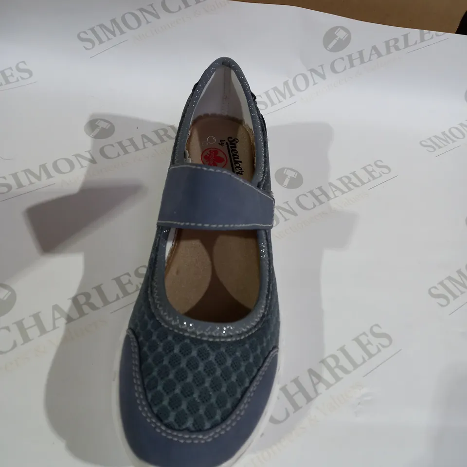 RIEKER BLUE SANDAL SIZE 6.5 