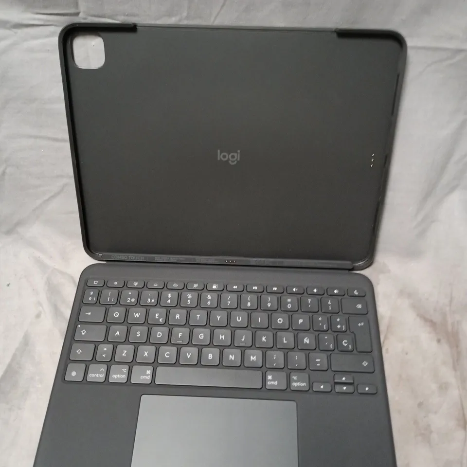 BOXED LOGITECH COMBO TOUCH IPAD PRO 13" TABLET KEYBOARD CASE - SPANISH LAYOUT 
