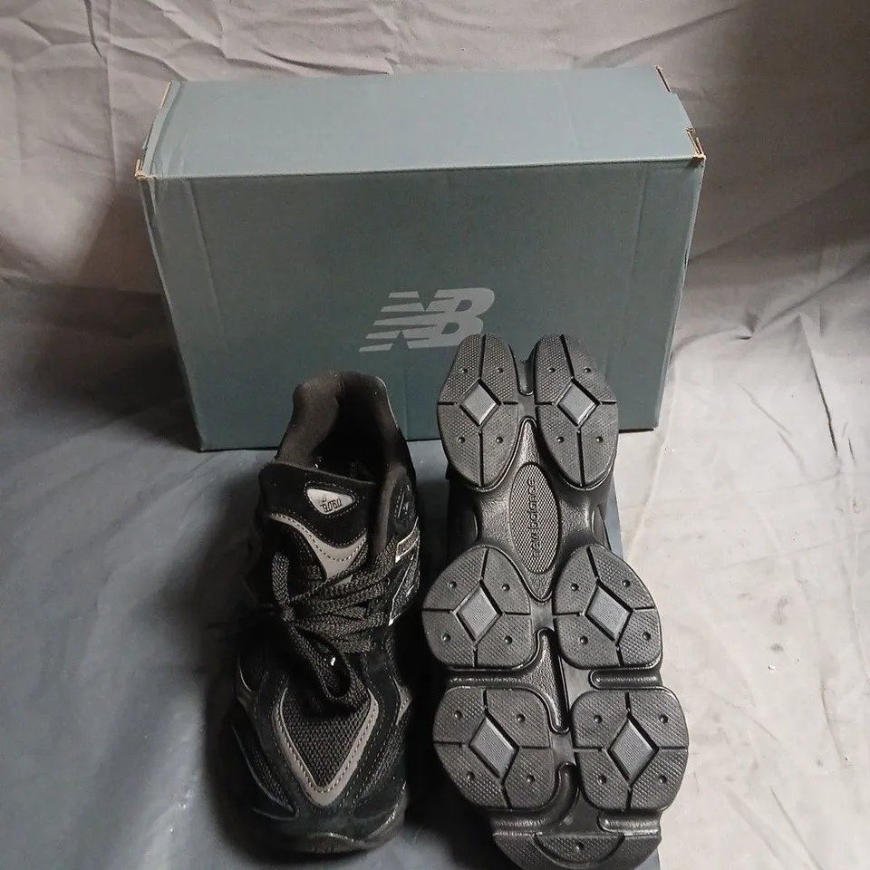 NEW BALANCE RUNNING SHOES – BLACK/GREY - UK 6.5