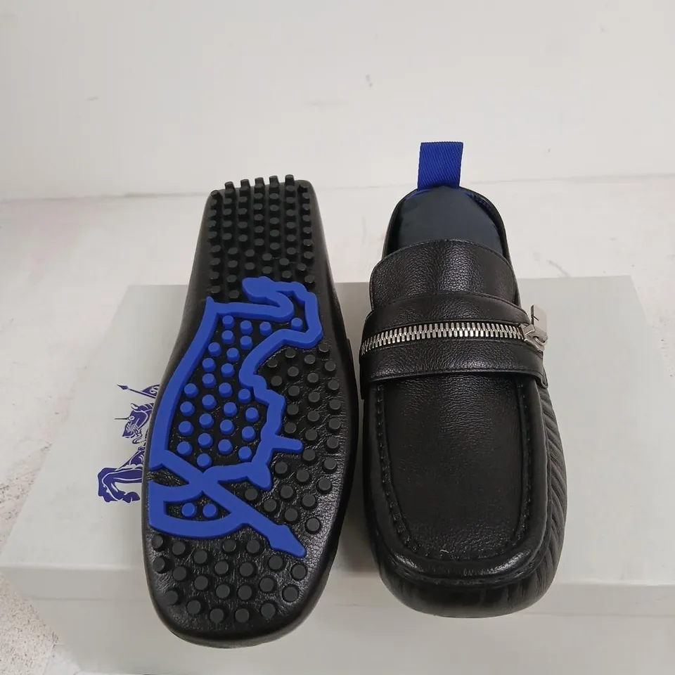 BURBERRY LEATHER LOAFERS – BLACK UK 6 (EUR 40)