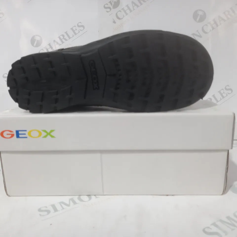 BOXED PAIR OF GEOX VELCRO STRAP SHOES IN BLACK UK SIZE 1