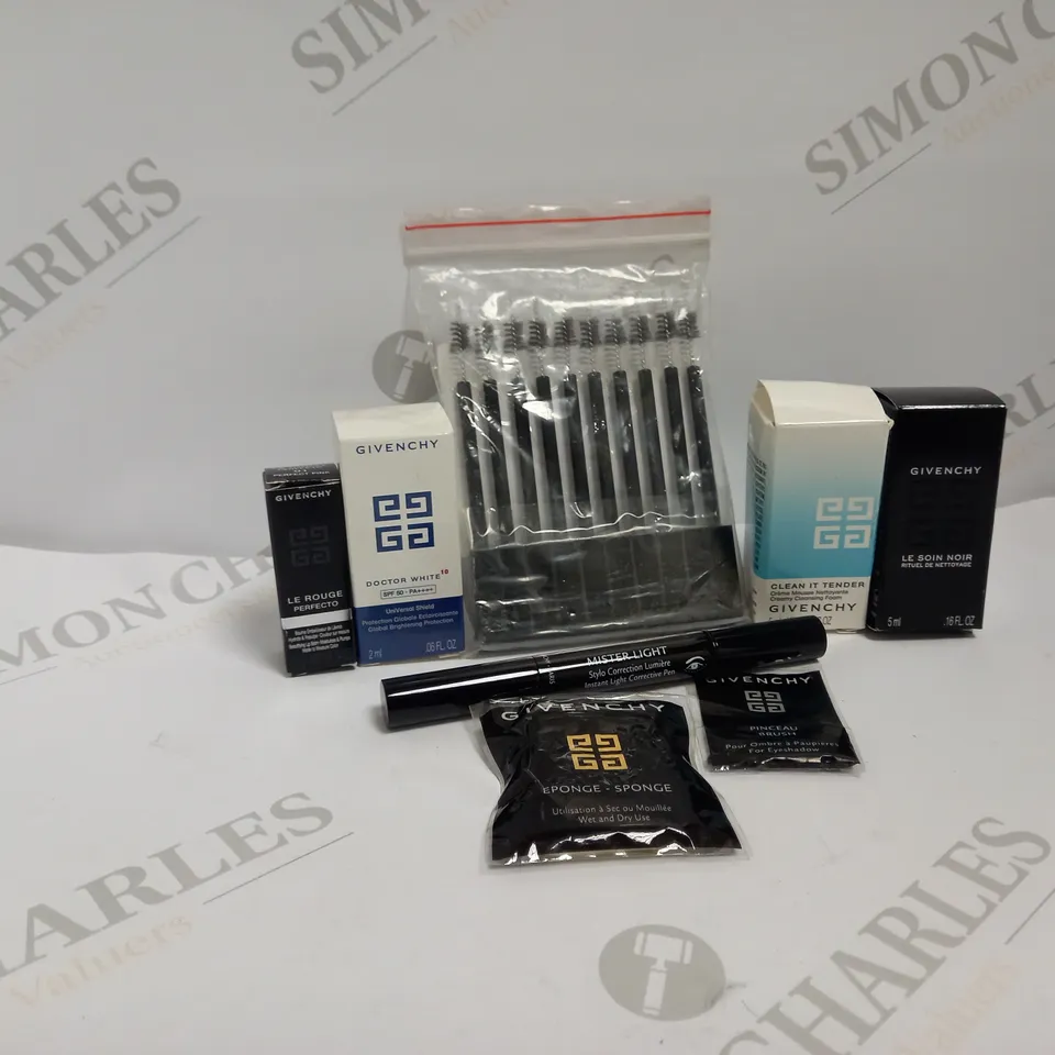 APPROX.IAMTELY 35 ASSORTED GIVENCHY BEAUTY PRODUCTS TO INCLUDE PINCEAU BRUSH, MASCARA APPLICATORS, MISTER LIGHT INSTANT LIGHT CORRECTIVE PEN, CREAMY CLEANSING FOAM ETC.