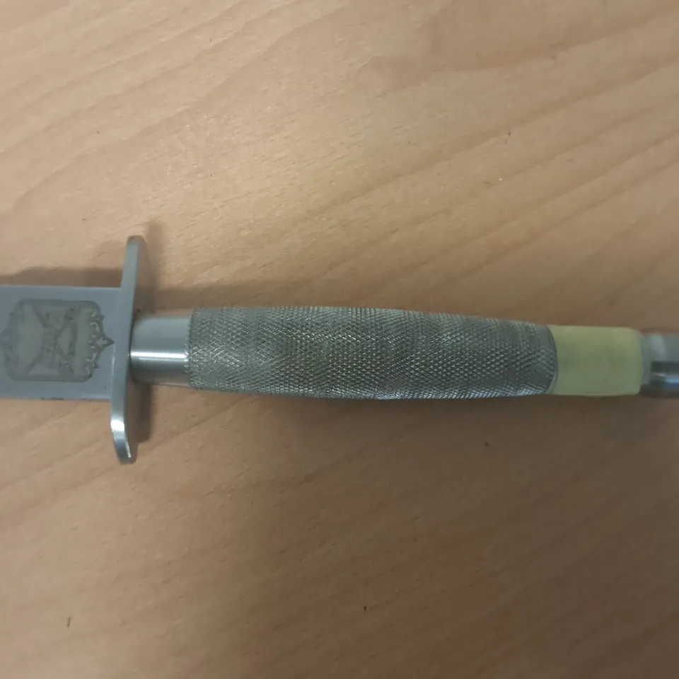 SHING ENGLAND THE FS FIGHTING KNIFE WITH SHEATH