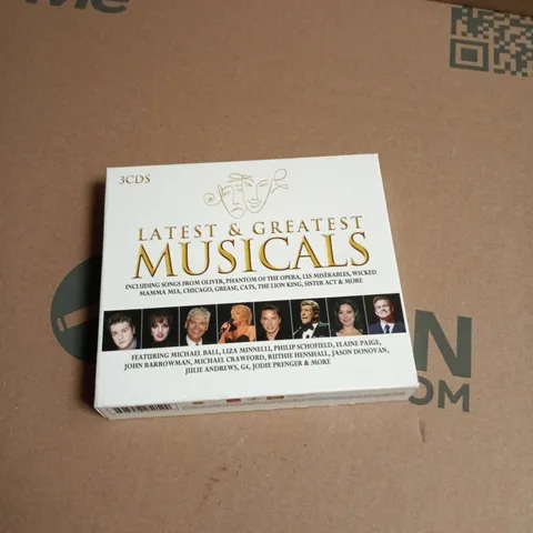 BOX OF APPROXIMATELY 30 ASSORTED CDS INCLUDING LATEST GREATEST MUSICALS , TEAR FOR FEARS AND FIVE GREATEST HITS 