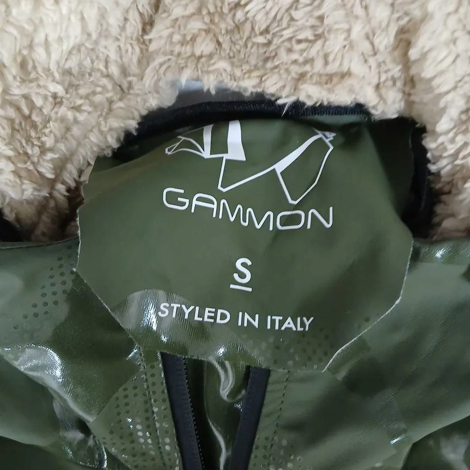 GAMMON OLIVE GREEN CAMOUFLAGE PARKA WITH FAUX SHEARLING LINING – SIZE S