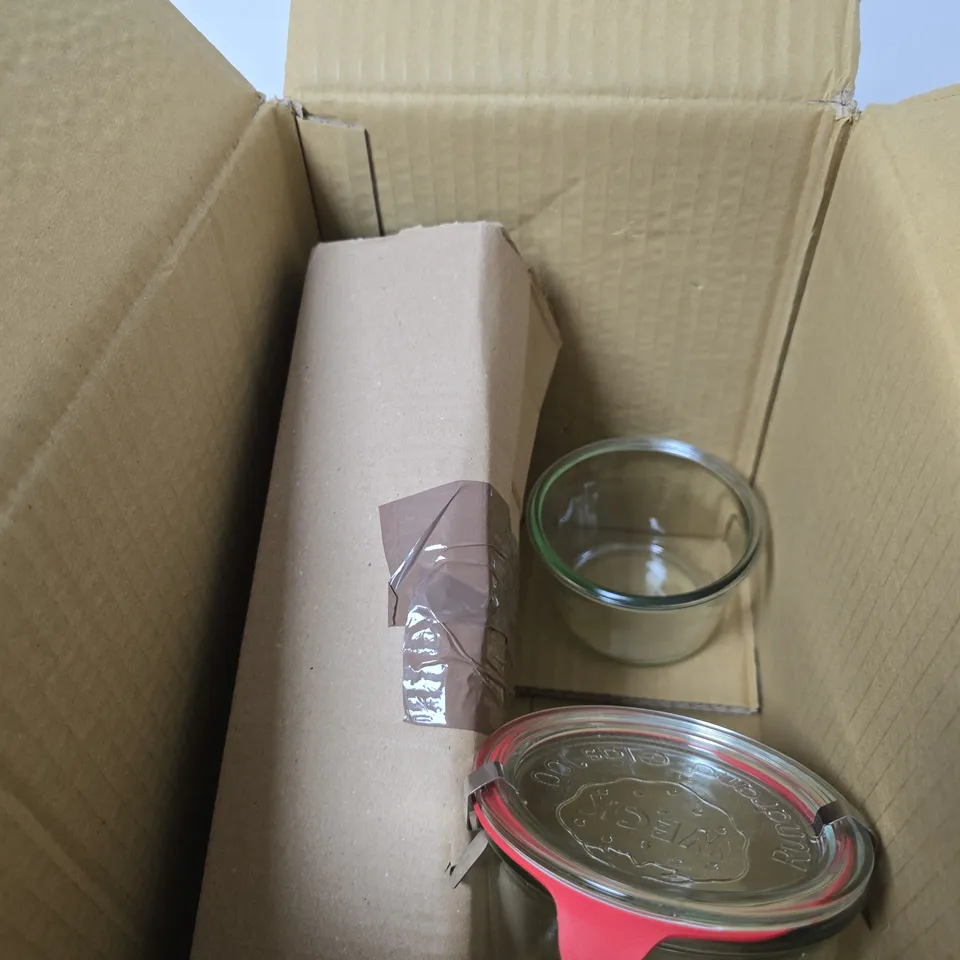 BOX OF APPROXIMATELY 4 X WECK STORAGE AND PRESERVING JARS