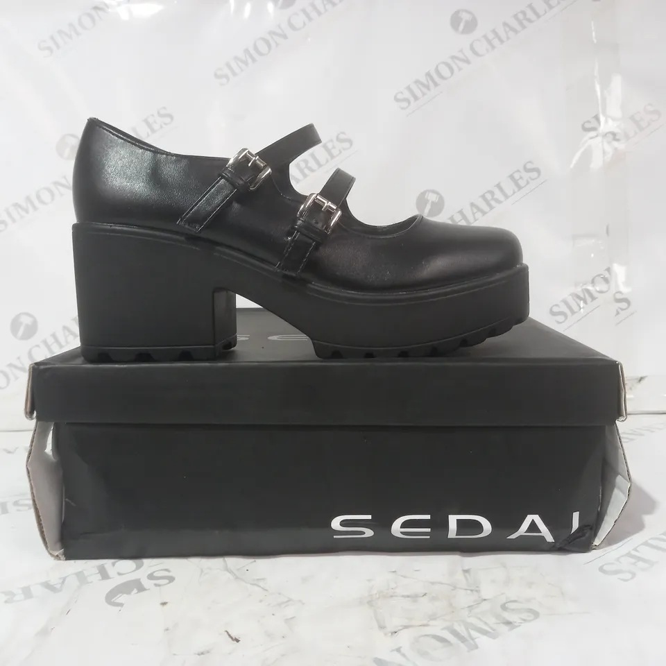 BOXED PAIR OF SEDAI PLATFORM BLOCK HEEL SHOES IN BLACK SIZE 5