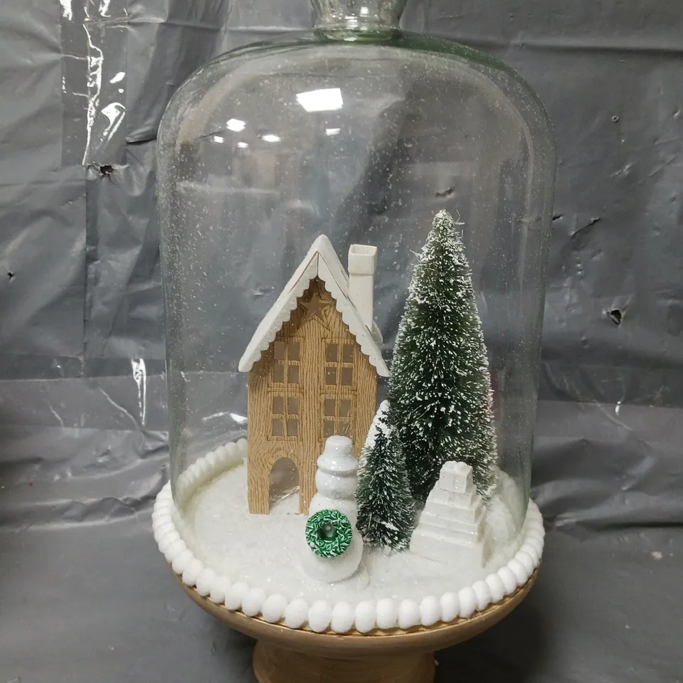 WINTER SCENE CLOCHE RRP £35