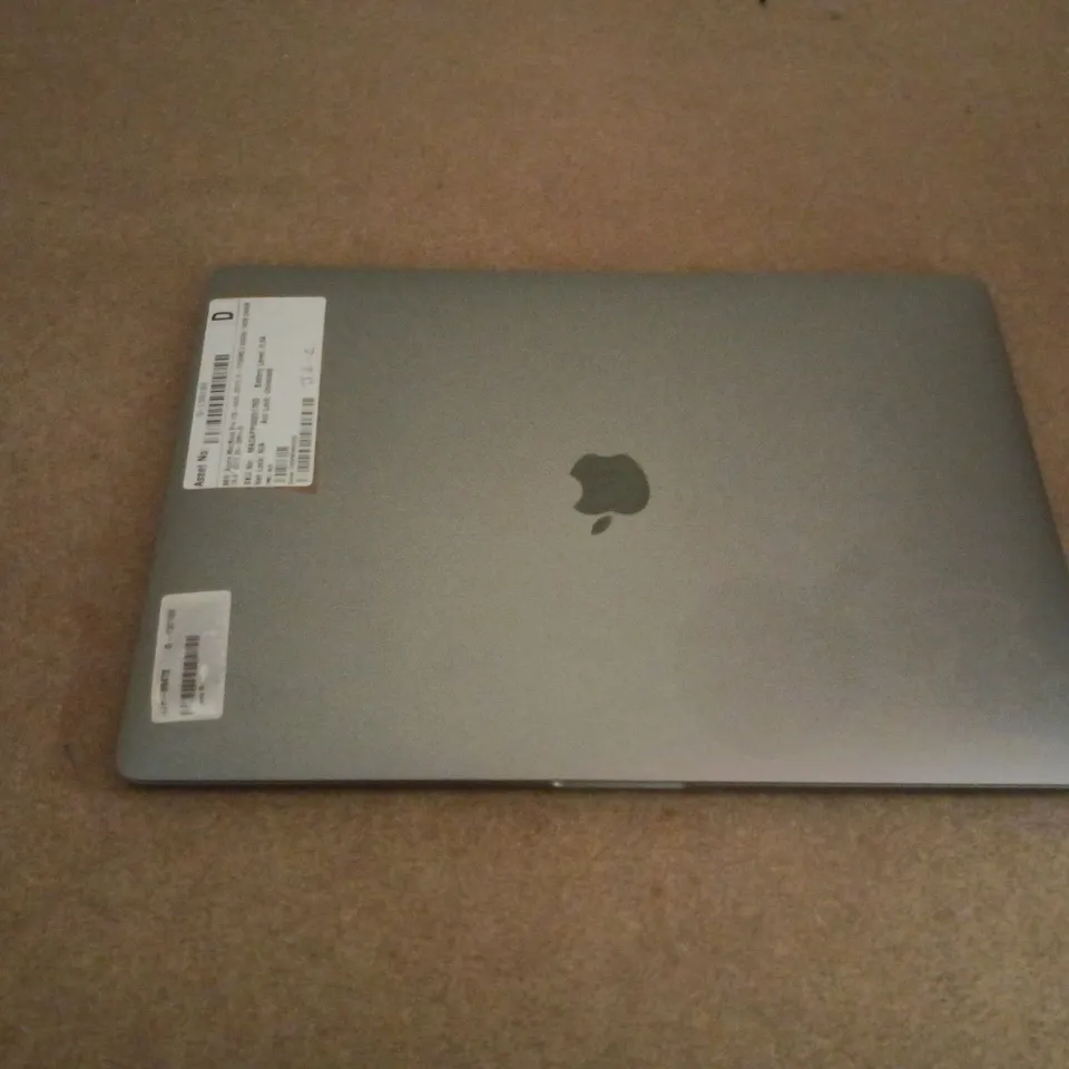 APPLE MACBOOK PRO MODEL A1707 LAPTOP