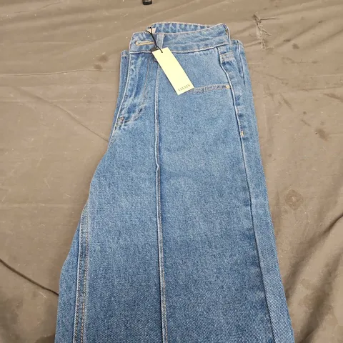 OASIS DENIM STRAIGHT LEG JEANS - SIZE 6