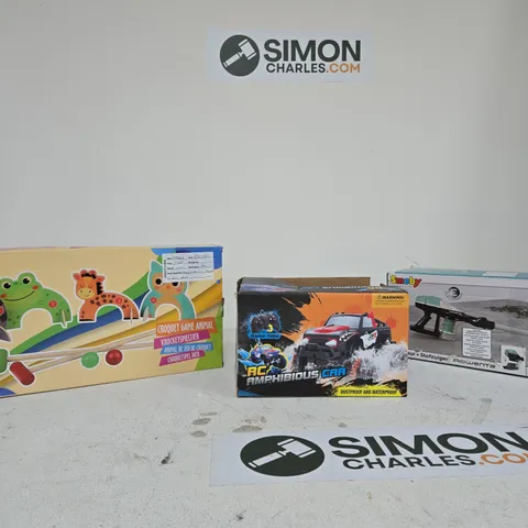BOX OF APPROXIMATELY 10 ASSORTED TOYS INCLUDING RC AMPHIBIOUS CAR, CHILDREN'S TOY HOOVER AND EDDY TOYS CROQUET GAME ANIMAL