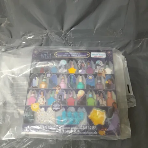 DISNEY WISH NAIL POLISH 15PK (INC TOE SPACERS AND STICKERS)