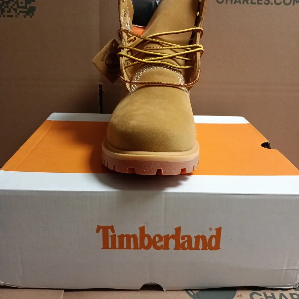 BOXED PAIR OF TIMBERLAND PREMIUM BOOTS – WHEAT - 9.5