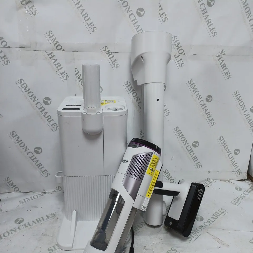 BOXED SHARK DETECT PRO 1.3L AUTO EMPTY VACUUM CLEANER IW3510UK