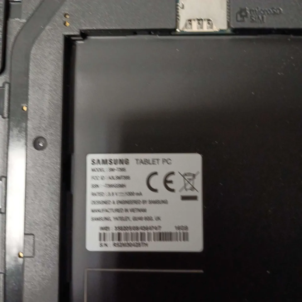 SAMSUNG TABLET PC – BLACK – CRACKED SCREEN