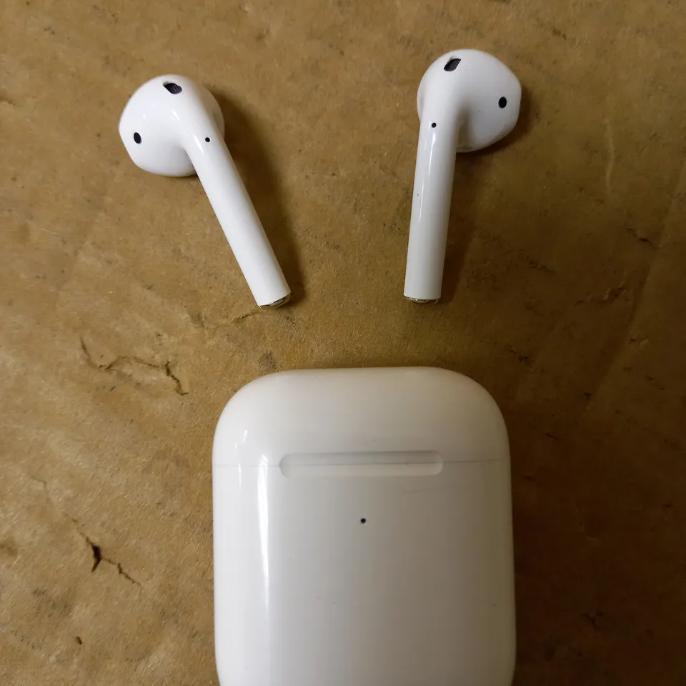 APPLE AIRPODS (GEN 2)