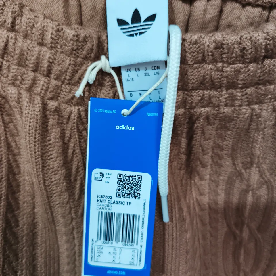 ADIDAS KNIT CLASSIC TP TRACK PANTS – UK L – BROWN