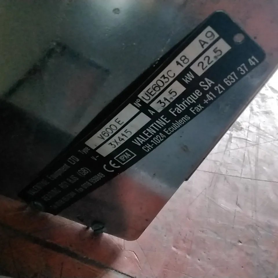 VALENTINE 500 BUILT IN DOUBLE BASKET FRYER V600E
