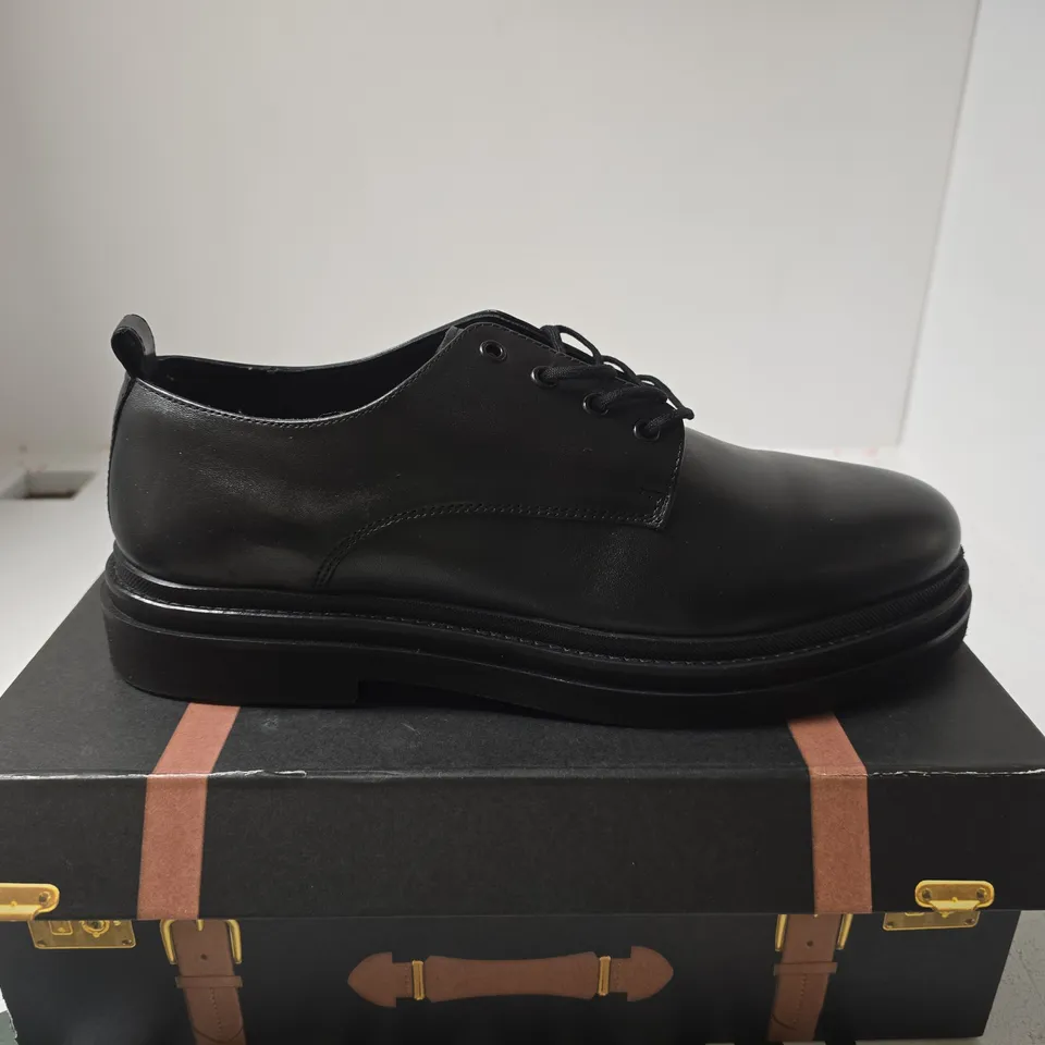 WALK LONDON BROOKLYN DERBY BLACK LEATHER SIZE 10 BOXED