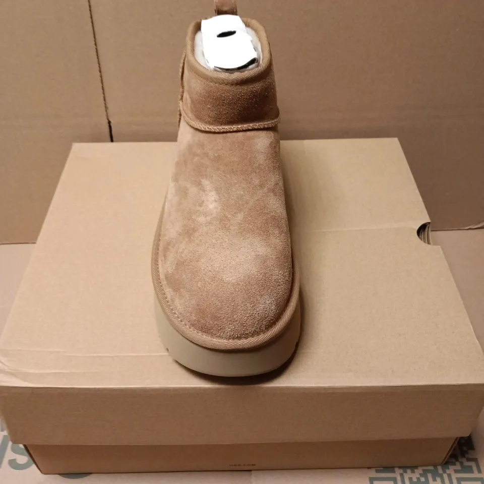 BOXED PAIR OF UGG W CLASSIC ULTRA MINI HEIGHTS IN BROWN - UK 7