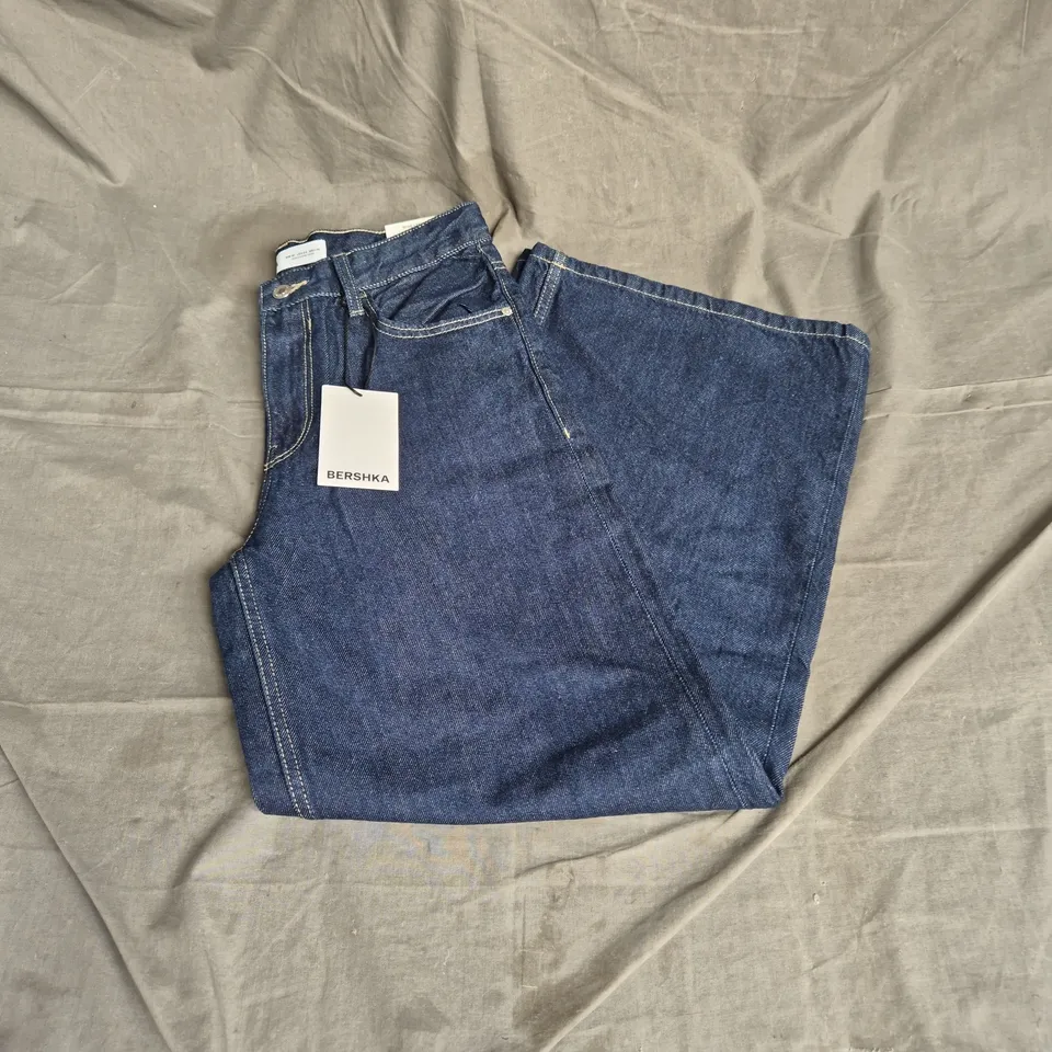 BERSHKA PETITE WIDE LEG JEANS IN DARK BLUE SIZE 8