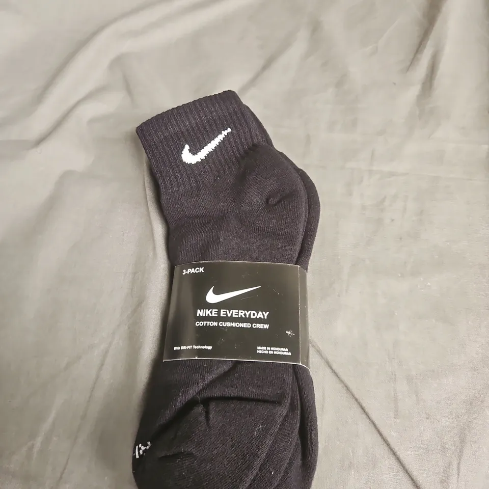 NIKE EVERYDAY COTTON CUSHIONED CREW SOCKS – 3 PACK, BLACK SIZE L