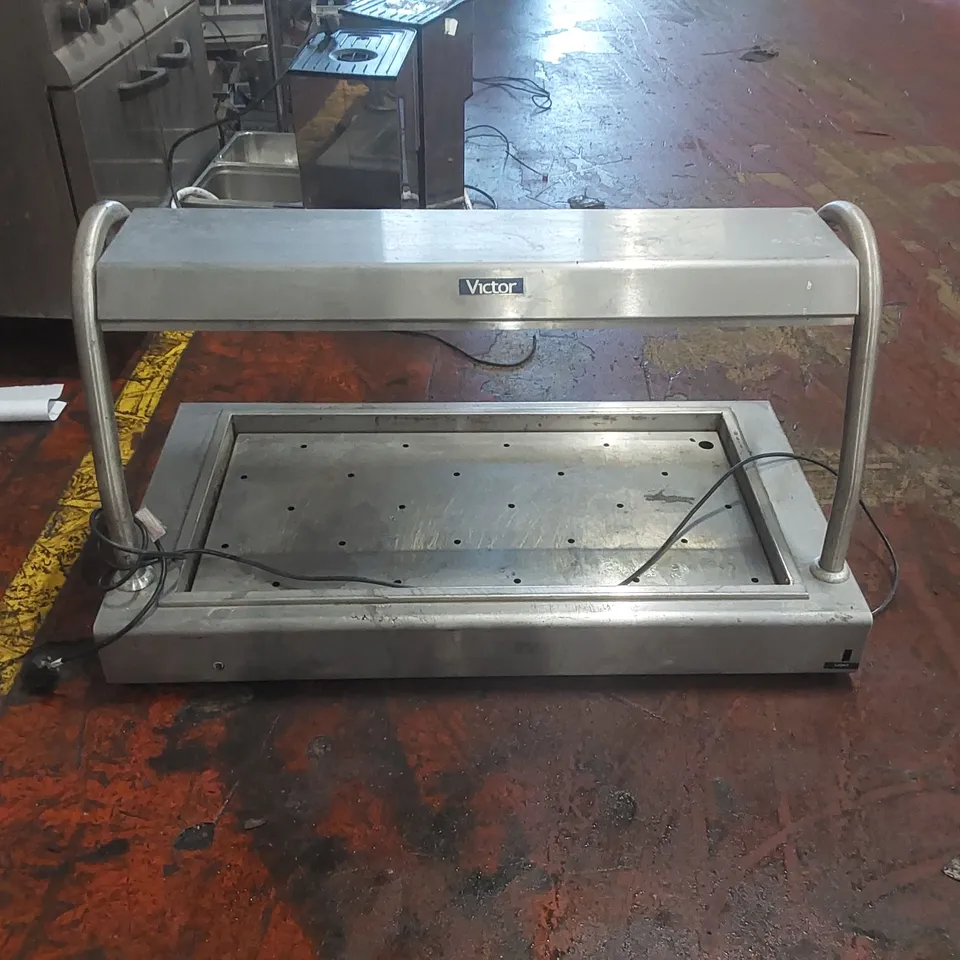 VICTOR HEATED CARVERY PAD WITH GANTRY