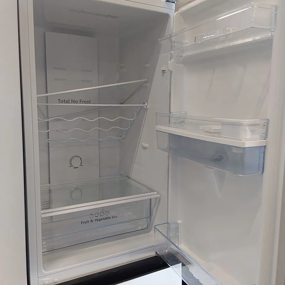 HISENSE RB327N4WW1 FRIDGE FREEZER 55CM FROST FREE - UNPROCESSED RAW RETURN 