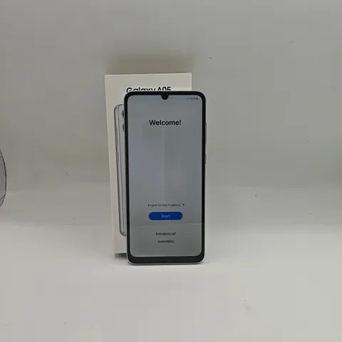 BOXED SAMSUNG GALAXY A05 4/128GB IN SILVER - SM-A055F