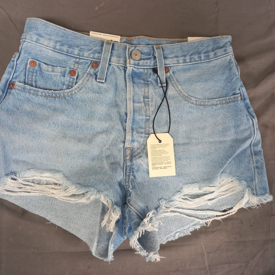 LEVI'S 501 DISTRESSED SHORTS IN BLUE SIZE 26