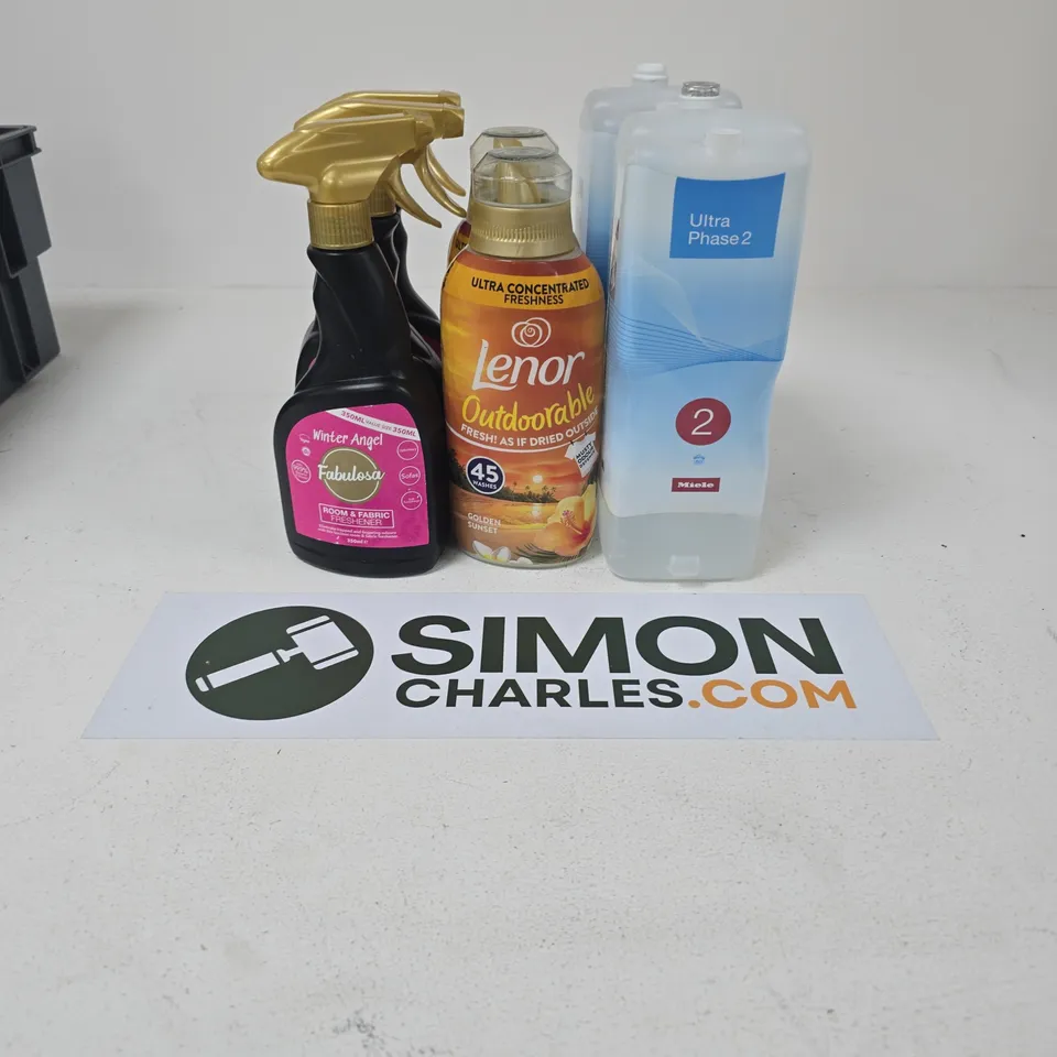 TOTE OF ASSORTED CLEANING PRODUCTS.
