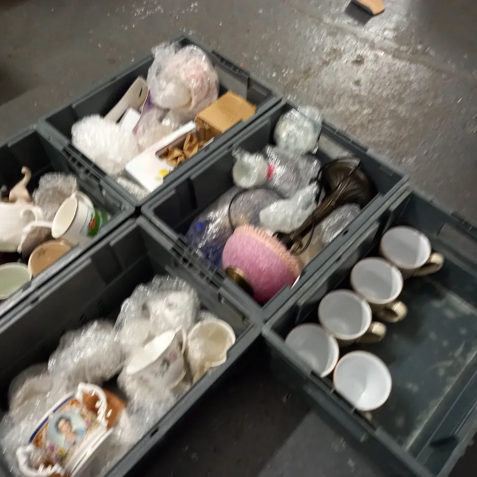 LARGE QUANTITY OF CERAMIC AND GLASS HOUSEHOLD ITEMS TO INCLUDE DECORATIVE JUS, CUPS AND LAMPS - COLLECTION ONLY