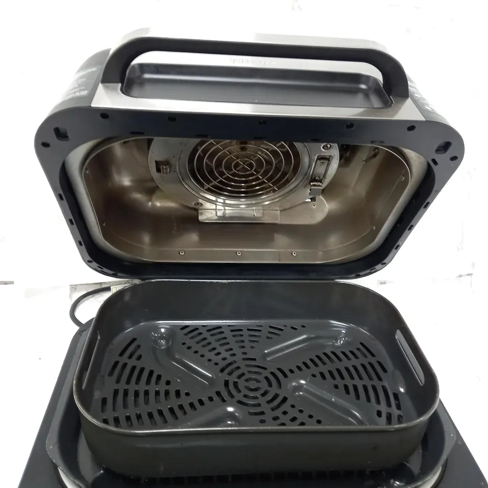 BOXED NINJA FOODI MAX PRO HEALTH GRILL & AIR FRYER AG651UK