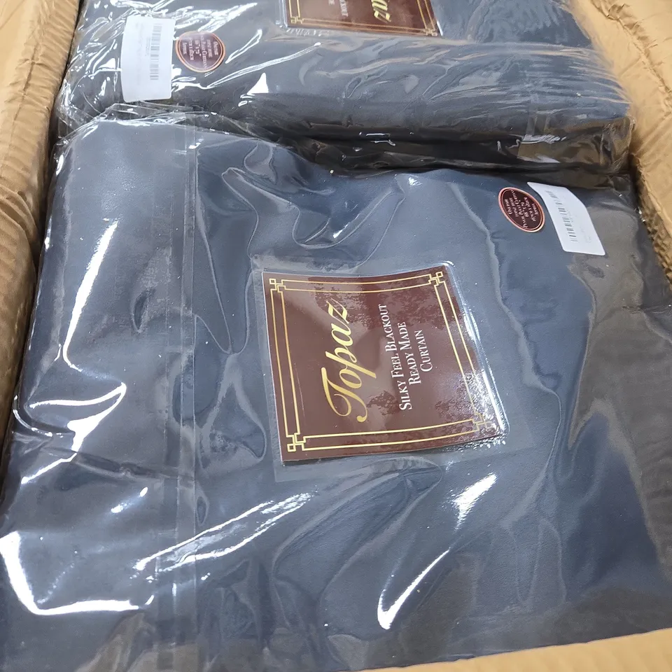 BOX OF APPROXIMATELY 10 X TOPAZ SILKY FEEL BLACK OUT READY MADE CURTAINS – PENCIL PLEAT