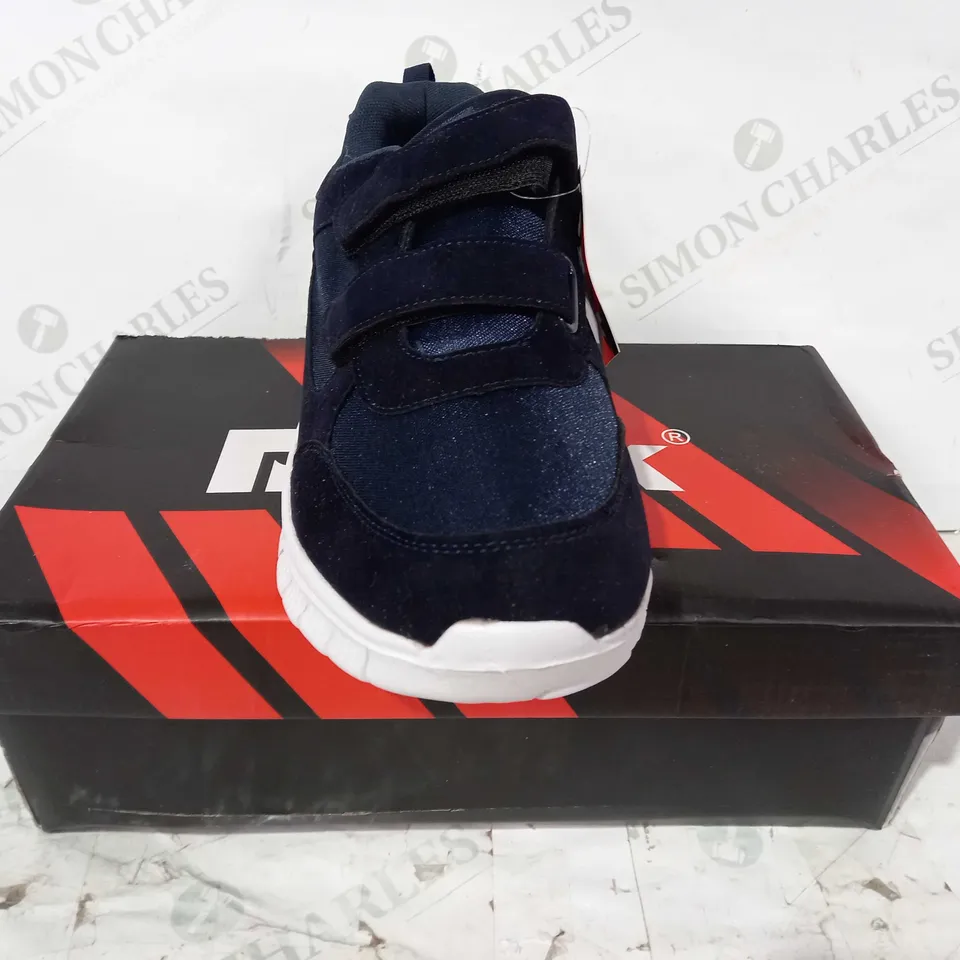 BOXED PAIR OF DEK VELCRO STRAP SHOES IN NAVY SIZE 11