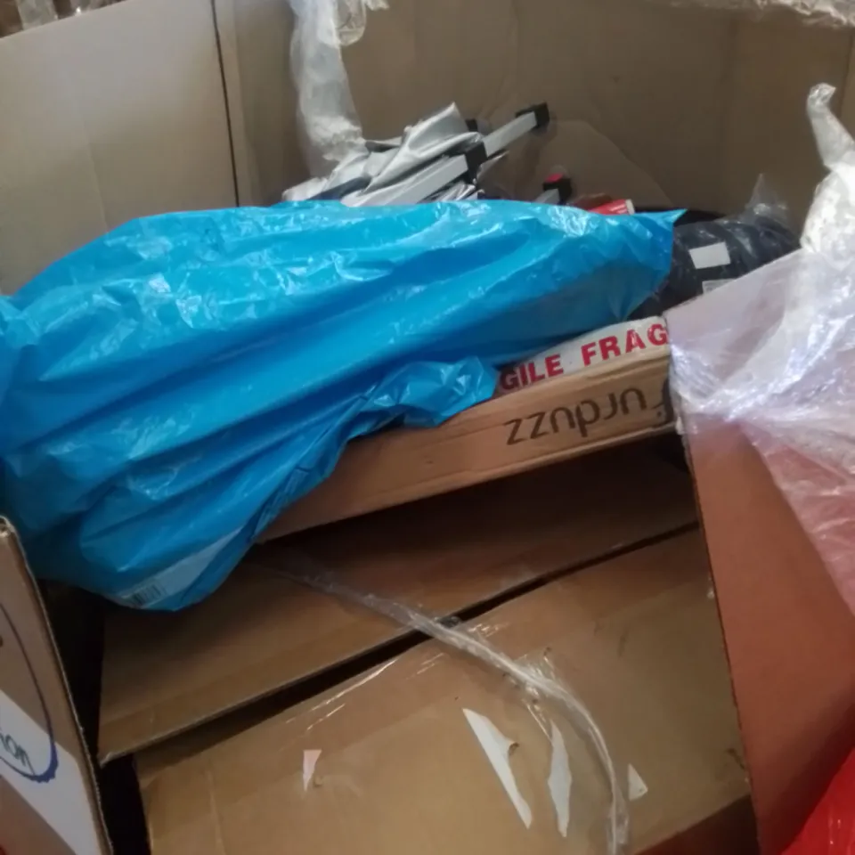 PALLET CONTAINING ASSORTED HOUSEHOLD & HOME IMPROVEMENT PRODUCTS. INCLUDES ROLLS OF ARTIFICIAL GRASS, LED WALL MIRROR, OTHER ASSORTED FURNITURE ITEMS ETC