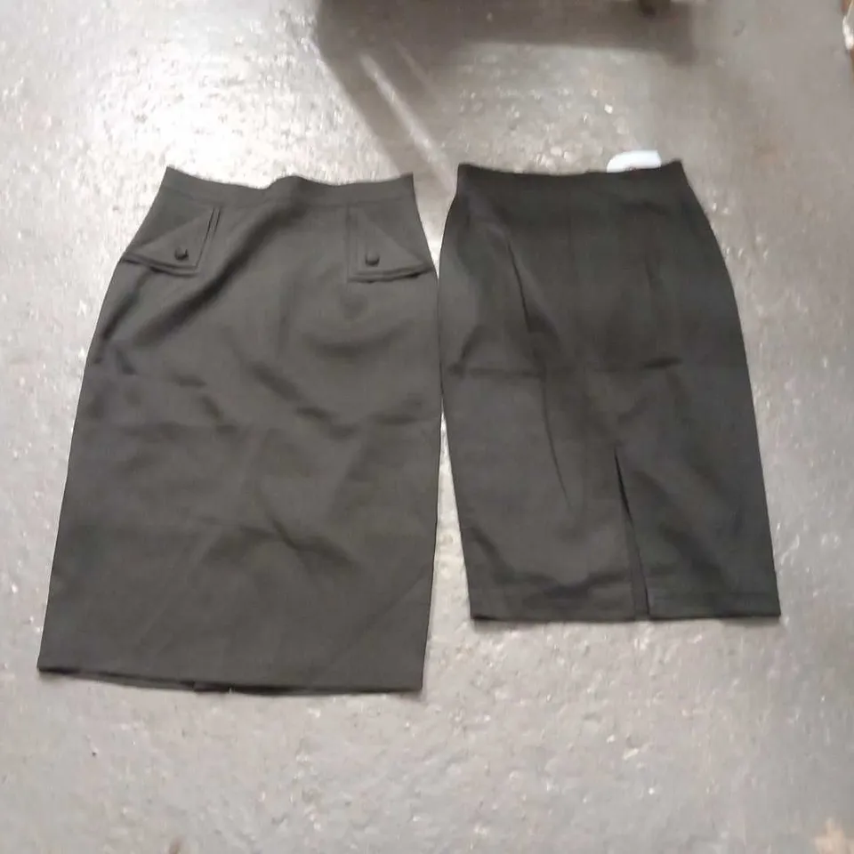APPROXIMATELY 10 ASSORTED BANNED RETRO SKIRTS IN assorted sizes