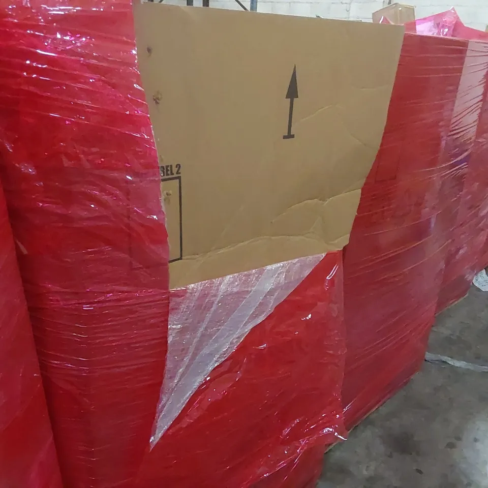 PALLET OF ASSORTED HOUSEHOLD GOODS AND PRODUCTS TO INCLUDE: KIDS SCOOTER, CHRISTMAS DECORATIONS, RUG, CHAIR CUSHION ECT