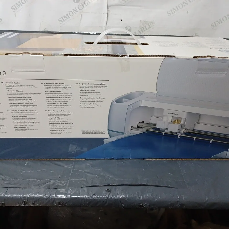BOXED CRICUT MAKER 3 SMART CUTTING MACHINE