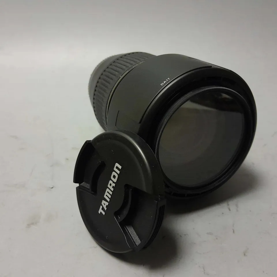 TAMRON AF70-300mm 1:4-5.6 TELE-MACRO (1:2) CAMERA LENS