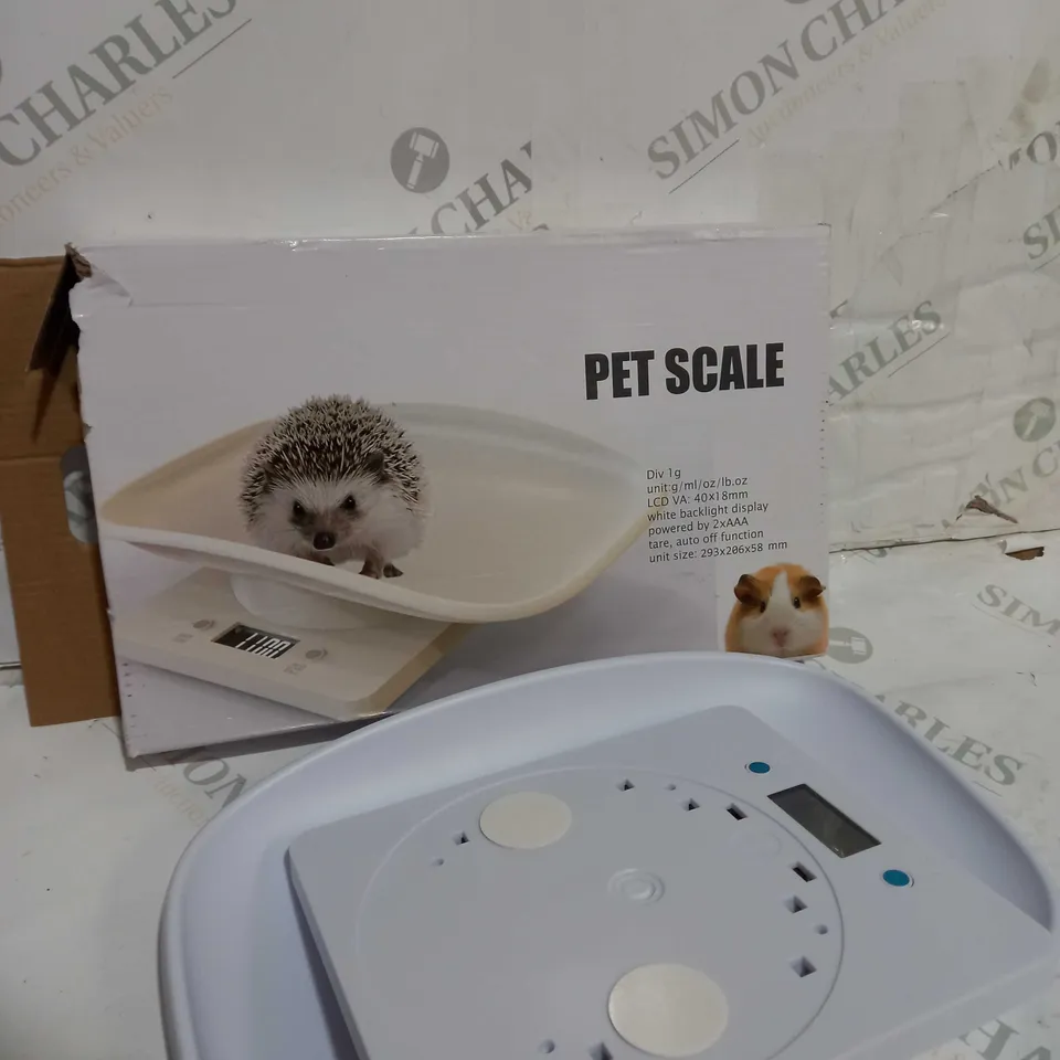 BOXED PET SCALE IN WHITE 