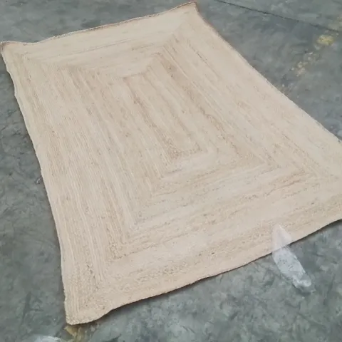 QUALITY DESIGNER AREA RUG - APPROXIMATELY 200X130CM