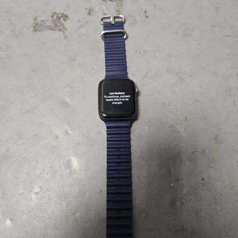 APPLE WATCH SERIES 4