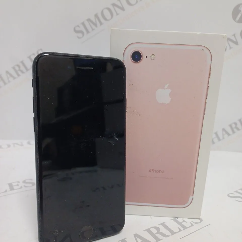 APPLE IPHONE 7 (A1778) SMARTPHONE